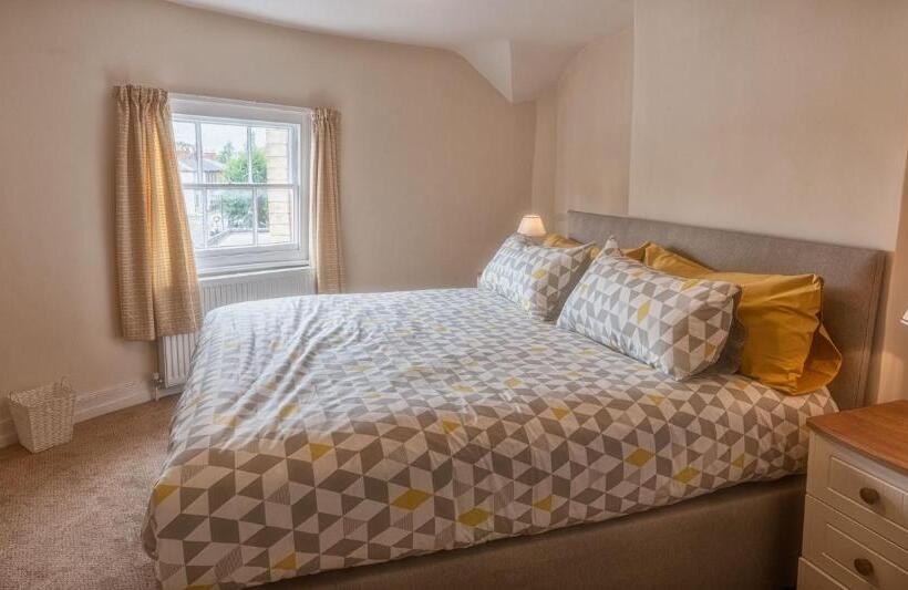 침실 1개 아파트, Town Centre Apartment Perfect Location With On Street Parking
