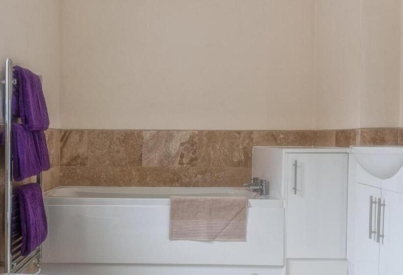 침실 1개 아파트, Town Centre Apartment Perfect Location With On Street Parking