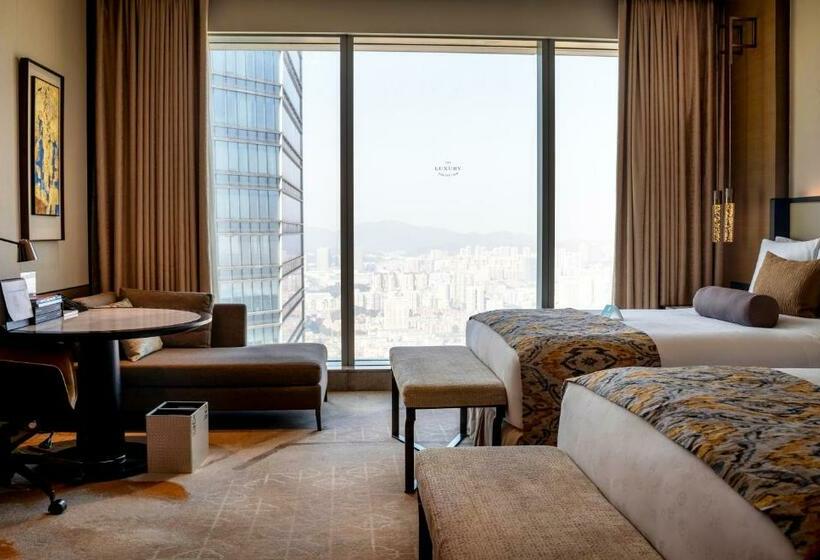 Номер Deluxe Вид на Город, Meixi Lake Hotel, A Luxury Collection Hotel, Changsha