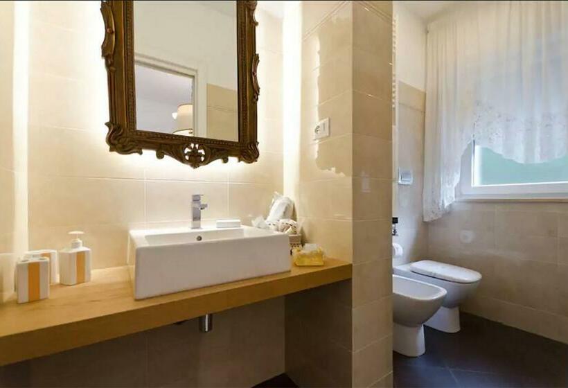 اتاق استاندارد, Bed And Breakfast Grace