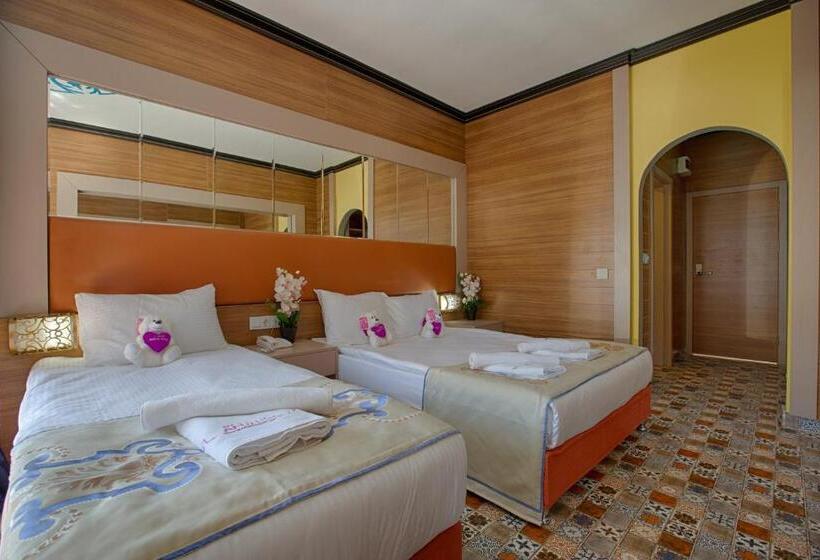 Трехместный Номер Классика, Club Hotel Anjeliq