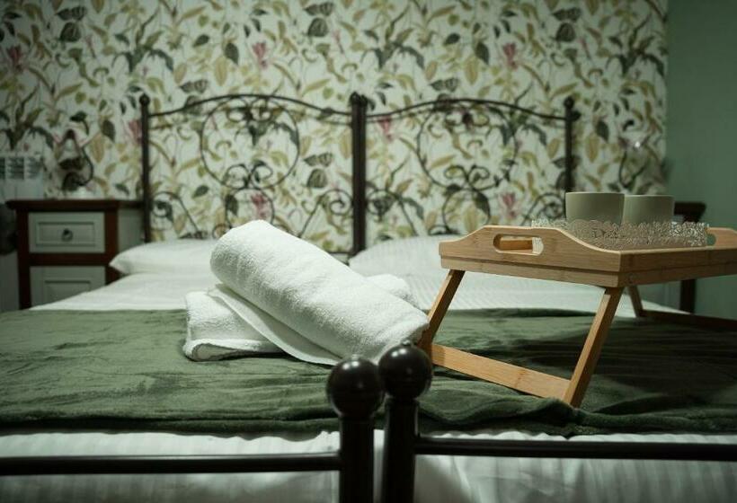 标准间, Tenuta Vittoria