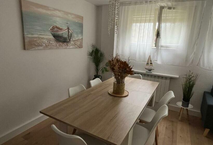 Апартаменты 3 Спальни, Resisantander   Apartamento Para 9 Personas