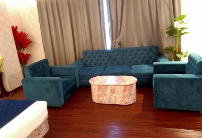 اتاق استاندارد با تخت بزرگ, The Emerald Hotel & Siya Milan Banquets