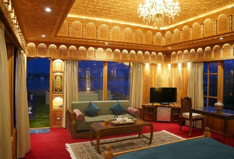 Номер Стандарт Вид на Озеро, Harmukh Houseboat By Stay Pattern