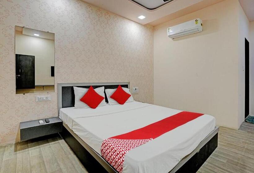 Номер Стандарт, Oyo Flagship Hotel 13insky