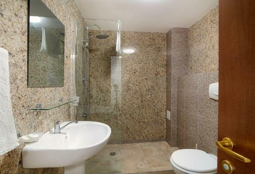 اتاق استاندارد, Amore Resort