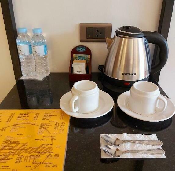 デラックスルーム, Avenue Suites