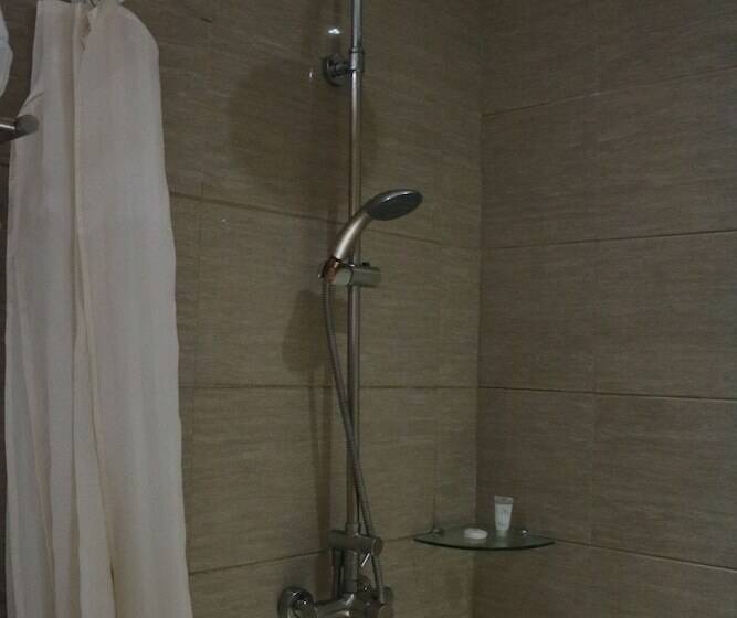 スーペリアールーム, Avenue Suites