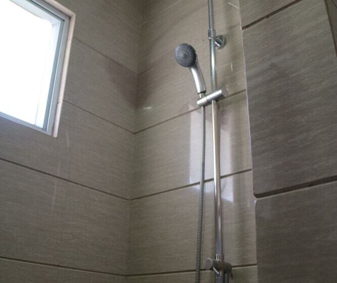 デラックスルーム, Avenue Suites