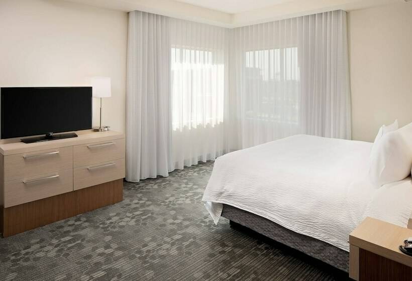 套房, Courtyard By Marriott Dallas Carrollton And Carrollton Conference Center