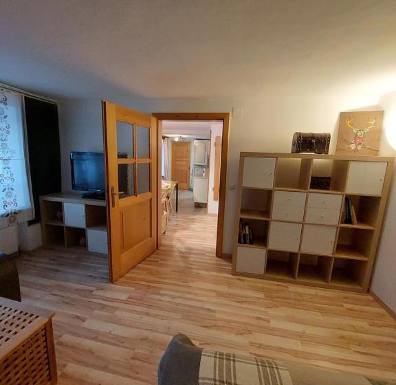 Апартаменты 2 Спальни, Platzhirsch Zur Alten Wagnerei Gästehaus