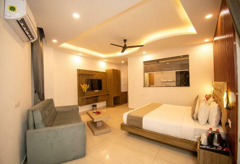 اتاق پرمیوم, Jp Hills Rishikesh