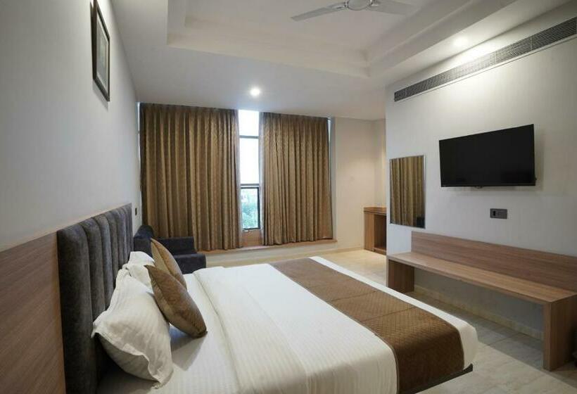 اتاق لوکس, Krishna Inn