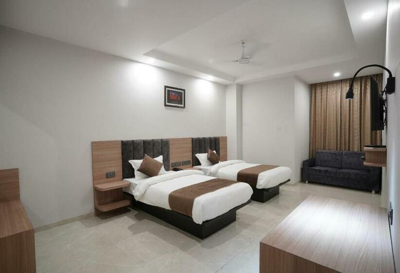 اتاق لوکس, Krishna Inn