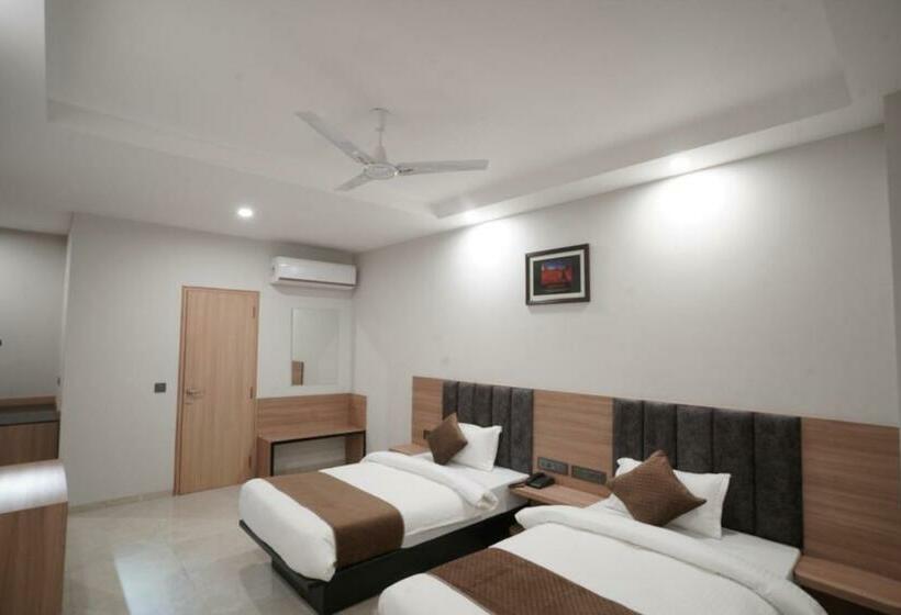 اتاق لوکس, Krishna Inn
