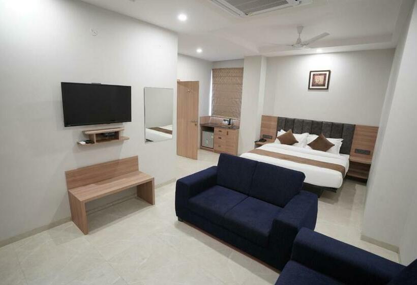 سوییت, Krishna Inn