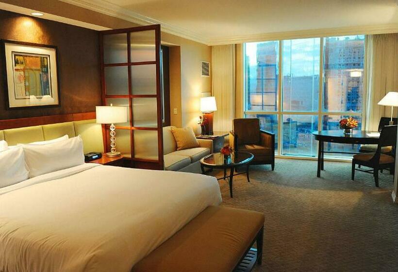 1 Bedroom Penthouse Apartment, Mgm Signature Ph 30th Floor Deluxe Studio Apartment Strip Facing With Balcony