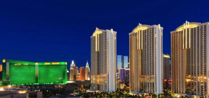 1 Bedroom Penthouse Apartment, Mgm Signature Ph 30th Floor Deluxe Studio Apartment Strip Facing With Balcony
