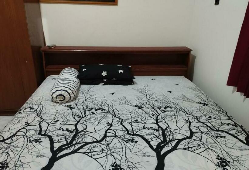 Номер Deluxe, Oyo 92756 Kos Moncok