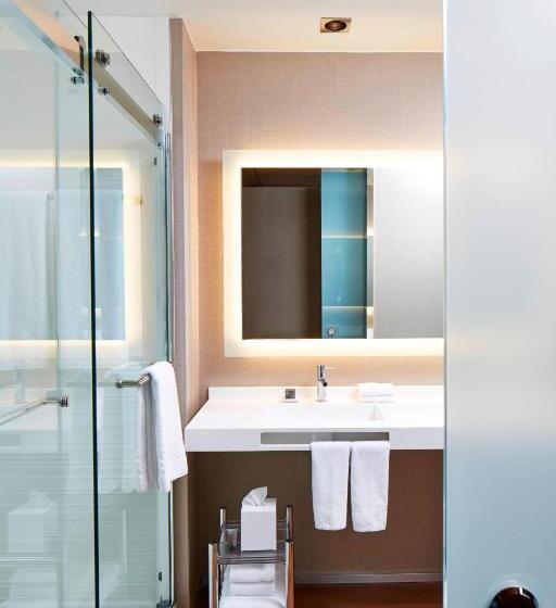 Номер Стандарт, Ac Hotel By Marriott Atlanta Buckhead At Phipps Plaza