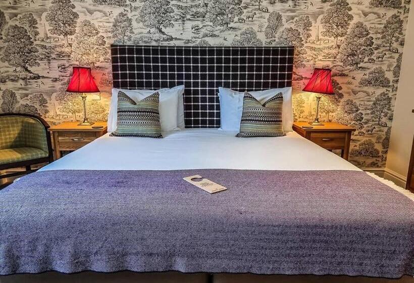 اتاق استاندارد در طبقه همکف, The White Hart, Wroughton
