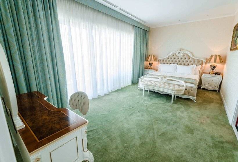 1 Bedroom Deluxe Apartment Sea View, Bavaria Blu