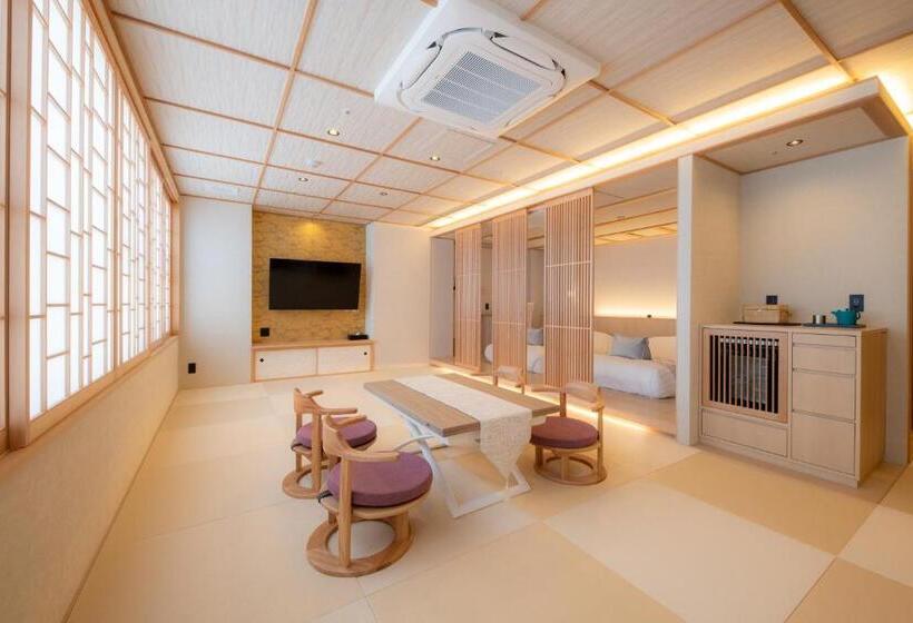 자쿠지 스위트, Isago Kobe
