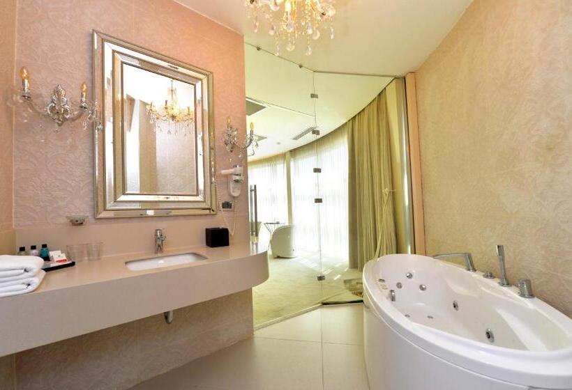 Президентский Люкс, Ramada By Wyndham Sakarya