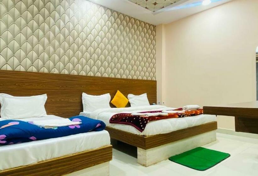 Трехместный Номер Deluxe Вид на Море, Annpurna Residency