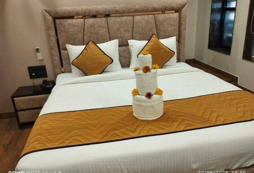 Номер Deluxe, Lavish Inn