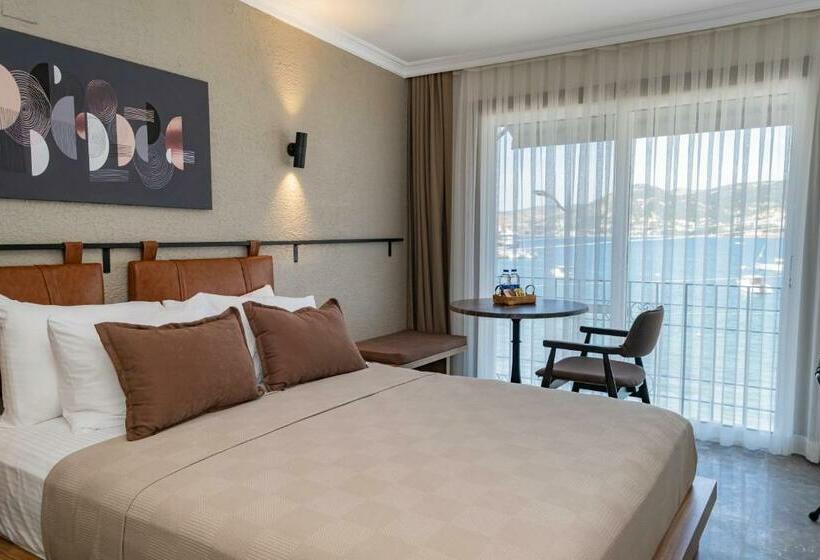 سوییت با چشم‌انداز دریا, Bd Suites