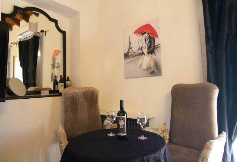 Люкс Кровать Кинг, La Corte Della Regina