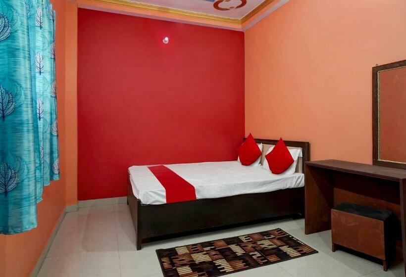 Трехместный Номер Классика, Oyo Flagship 81455 Hotel Rm