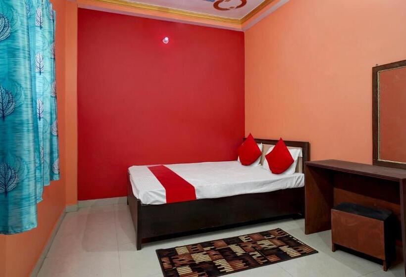 Трехместный Номер Классика, Oyo Flagship 81455 Hotel Rm