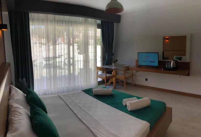 Номер Deluxe с Балконом, Seren Otel çeşme