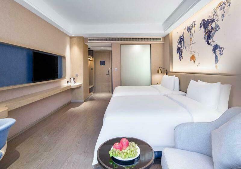 Номер Премиум Вид на Город, Kyriad Marvelous Hotel Guizhou Dujun Center Wanda Plaza