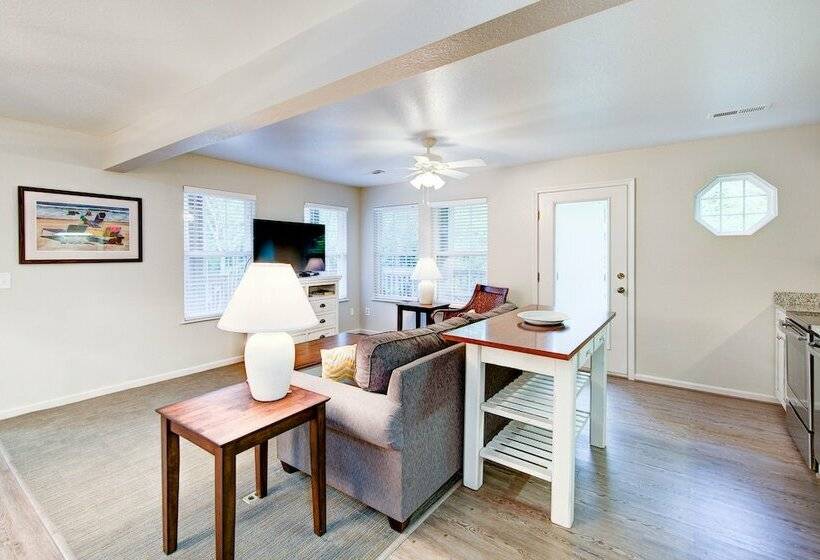Люкс, Hilton Vacation Club Beachwoods Kitty Hawk