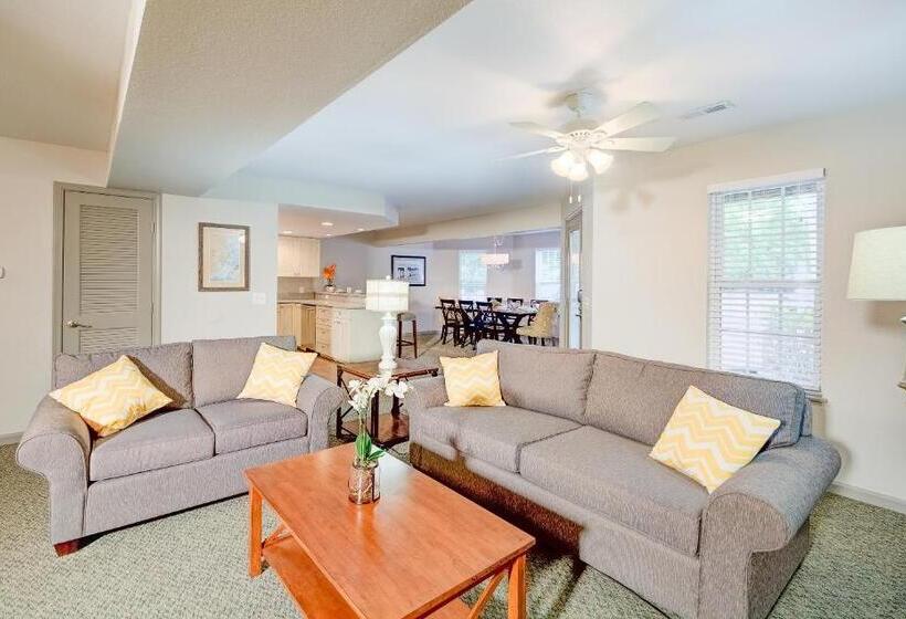 Люкс 3 Спальни, Hilton Vacation Club Beachwoods Kitty Hawk