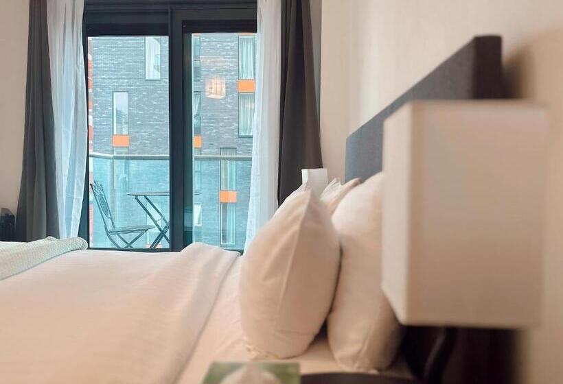 Apartamento 1 Dormitório Vista Mar, Canary Wharf   Luxury Apartments