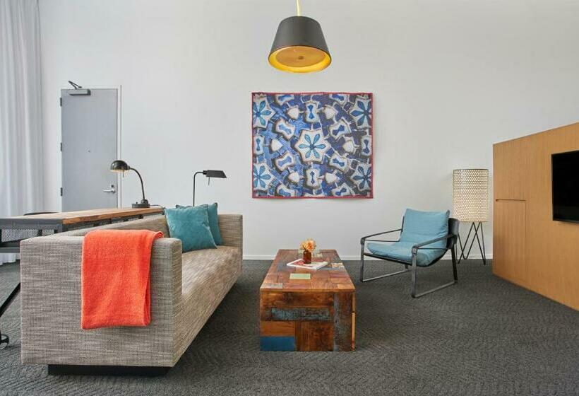 デラックススイート, Fordson Hotel, In The Unbound Collection By Hyatt
