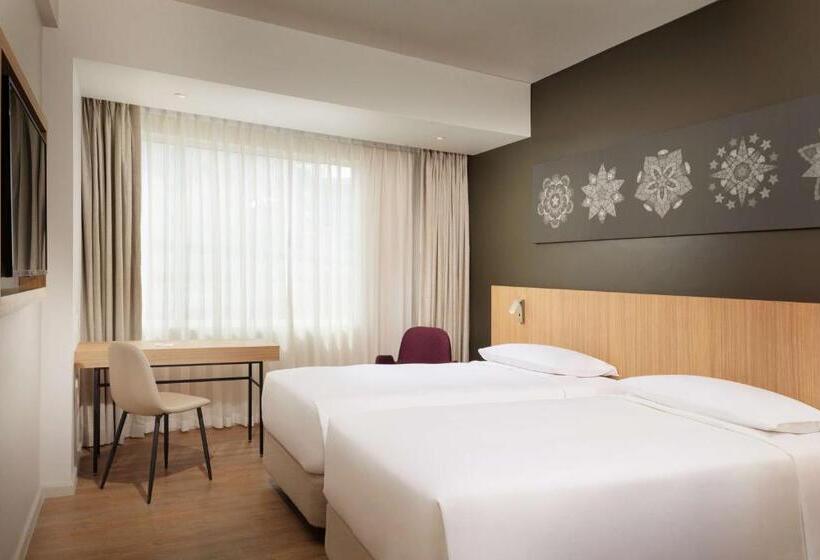 Quarto Superior, Park Inn By Radisson Clark