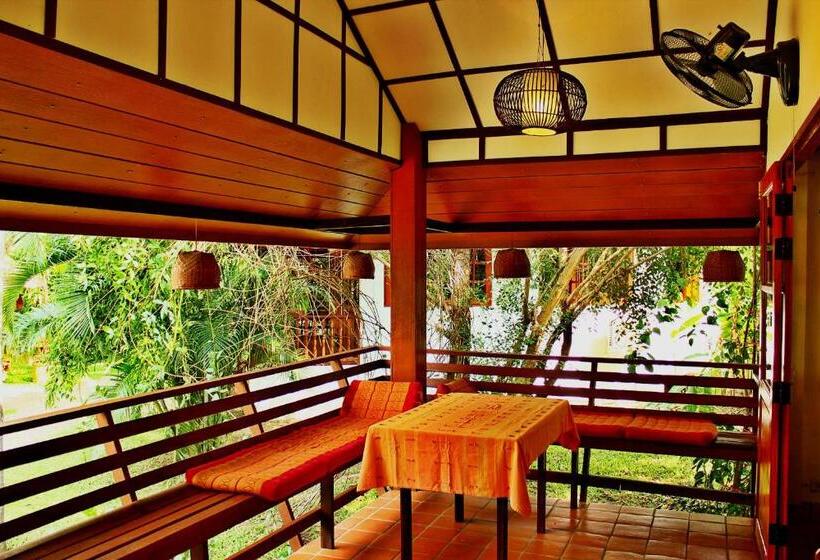 اتاق خانوادگی, Secret Garden Chiang Mai