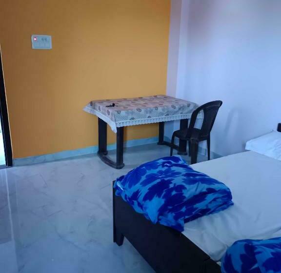 Трехместный Номер Классика, Oyo Hotel Sunrise