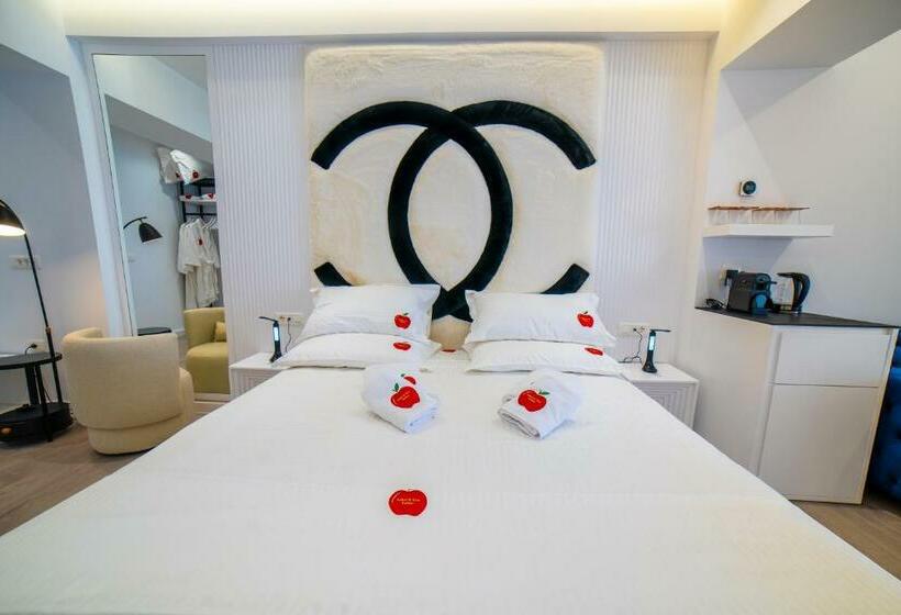 デラックススイート, Adam & Eve Suites
