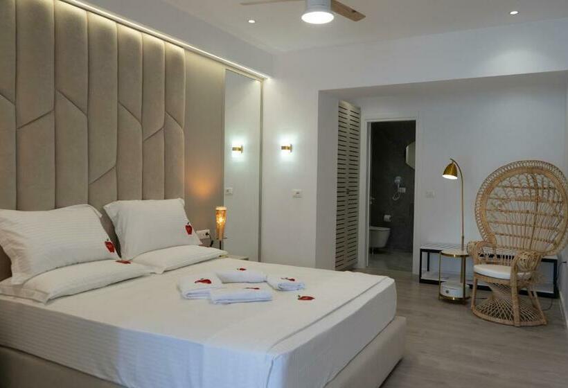 デラックススイート, Adam & Eve Suites
