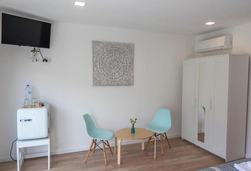 سوییت با چشم‌انداز دریا, Beach & Sea Guesthouse