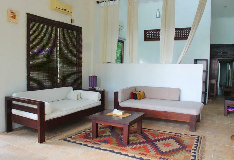 디럭스 패밀리 룸, Suak Sumatera Resort