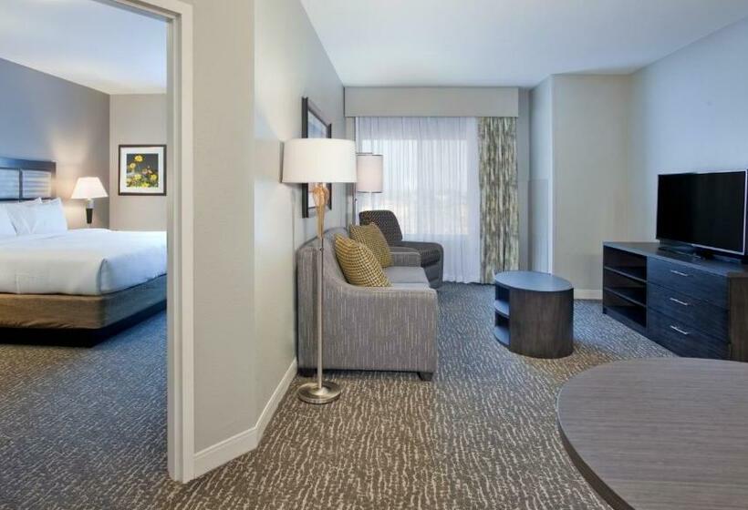 스위트 킹사이즈 침대, Candlewood Suites Kearney, An Ihg