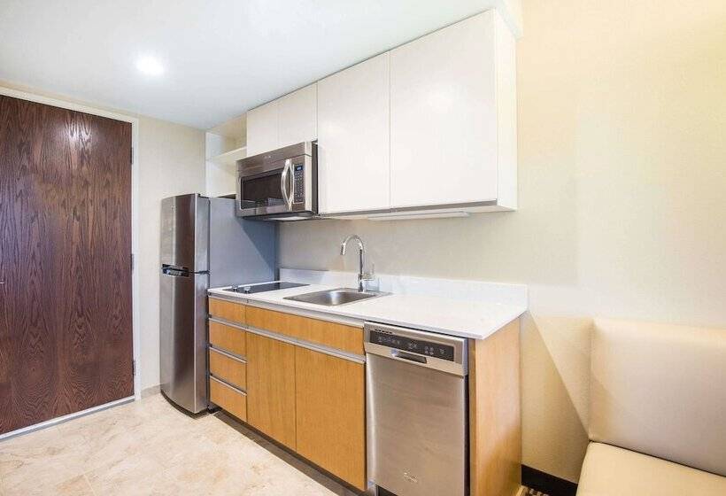 Люкс, Hawthorn Extended Stay By Wyndham Saint Clairsville